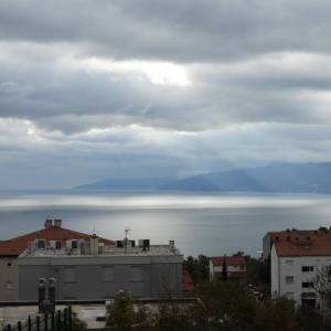SRDOČI- stan 140m2 DB+3S s panoramskim pogledom na more + okućnica 175m2 za najam