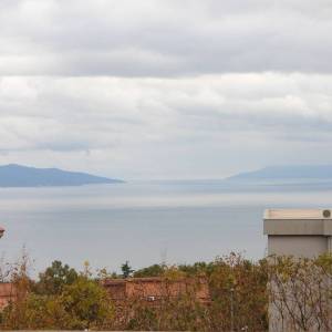 SRDOČI- stan 140m2 DB+3S s panoramskim pogledom na more + okućnica 175m2 za najam