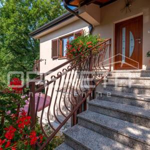 Središnja Istra-funkcionalna kuća na prostranom imanju od 3.500 m²
