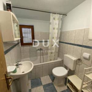 SRIMA, VODICE - Dvije kuće na prostranom terenu