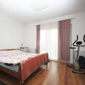 Stambeno poslovni objekt u Samoboru