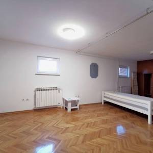 Stan | 210m² | 690000€