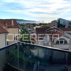 Stan 2s+ studio, 50m od mora, Srima