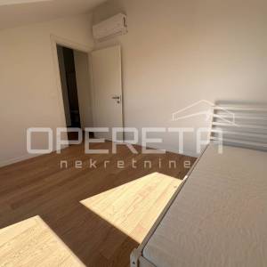 Stan 84,94 m2 s vrtom i 2 parkinga, novogradnja, Cavtat
