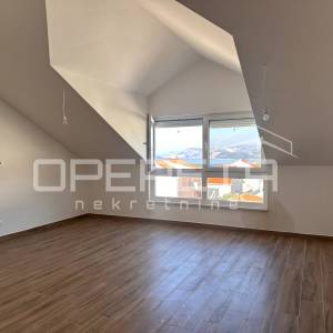 Stan 84,94 m2 s vrtom i 2 parkinga, novogradnja, Cavtat