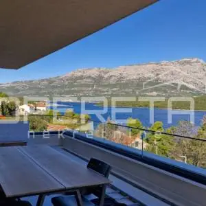 Stan na Atraktivnoj Lokaciji, 138 m2, 2S, Soline, otok Korčula

