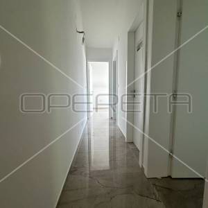Stan na dvije etaže, 50 m od mora u Tisnom, 95 m2