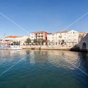 Stan na rivi, prvi red, Otok Pag, 49,49m2
