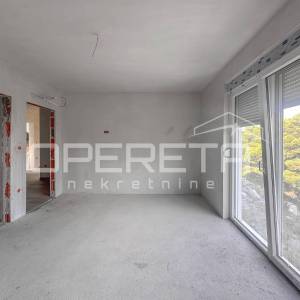 Stan s 2 spavaće sobe i balkonom, pogled na more – Šibenik