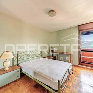 Stan s 3 sobe, 2 balkona i pogledom na more – Sućidar, Split 