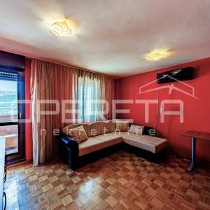 Stan s 3 sobe, 2 balkona i pogledom na more – Sućidar, Split 