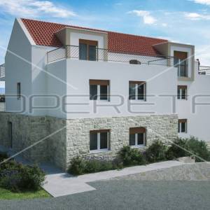 Stan s bazenom i vrtom u Stivašnici, 260,40 m2
