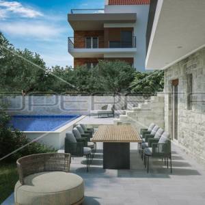 Stan s bazenom i vrtom u Stivašnici, 260,40 m2
