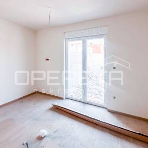 Stan s bazenom i vrtom u Stivašnici, 260,40 m2
