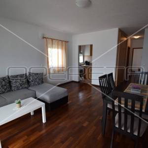 Stan s pogledom na more 55m2, lođa 10m2, Okrug Gornji, Čiovo