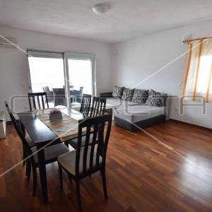 Stan s pogledom na more 55m2, lođa 10m2, Okrug Gornji, Čiovo