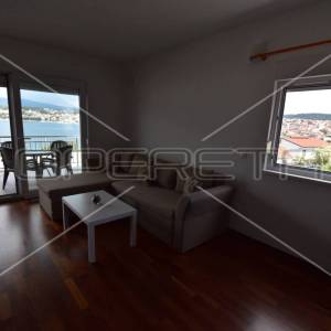 Stan s pogledom na more 55m2, lođa 10m2, Okrug Gornji, Čiovo