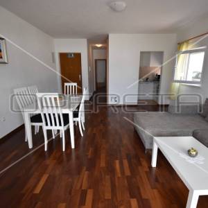 Stan s pogledom na more 55m2, lođa 10m2, Okrug Gornji, Čiovo