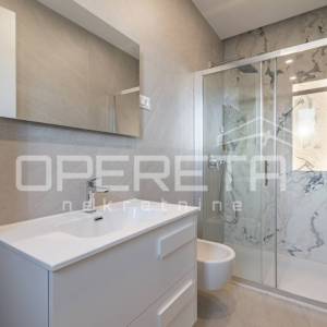 Stan u novogradnji s otvorenim pogledom prema moru, 163,59  m²