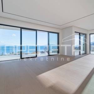 Stan u novogradnji s otvorenim pogledom prema moru, 165,55 m²