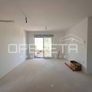 Stan u novogradnji s vrtom, Grebaštica, 70 m2