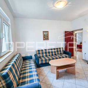 Stan za život ili investiciju u blizini Omiša i prekrasnih uvala