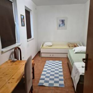 Stara Novalja, trosoban apartman, 60m2, 2.kat