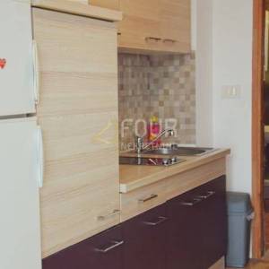 Starigrad, Seline, kuća s 3 stana + dodatni apartman, 100m od mora