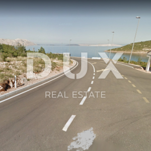 STINICA -kuća-zgrada 500m2 + teren 4285 m2 za apartmane / boutique hotel / hostel / motel / poslovno - apartmansku namjenu...