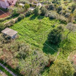 Štinjan, građevinsko zemljište 1784 m2 na odličnoj lokaciji