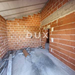 SV. PETAR NA MORU - Izvanredna investicijska prilika: kuća sa spektakularnim pogledom na more
