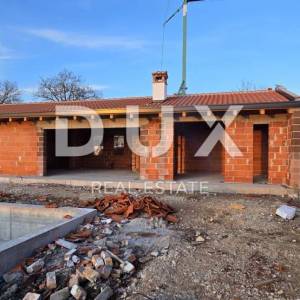  SV.PETAR U ŠUMI - Prizemnica sa bazenom u izgradnji!