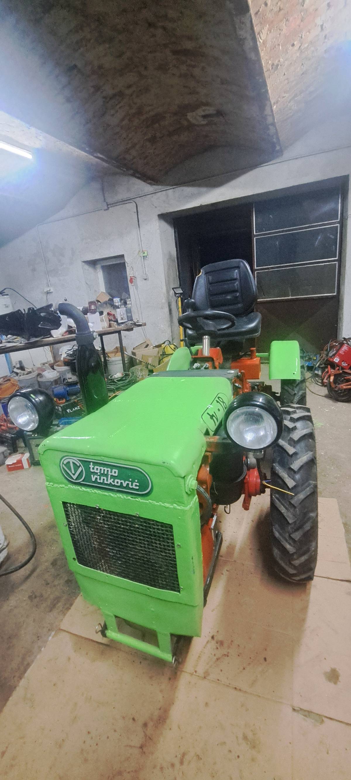 Tomo Vinković Pe18 servo volan