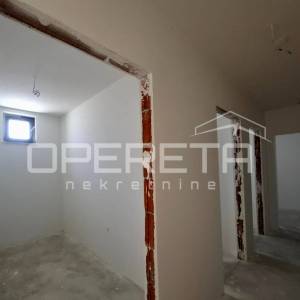 Top lokacija u Dalmaciji – Rogoznica, 70m od mora, useljenje ljeto 2025!