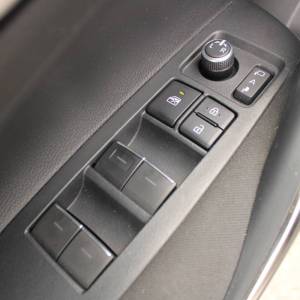 Toyota Corolla 1.8 Hybrid AUTOMATIK *NAVIGACIJA, KAMERA*