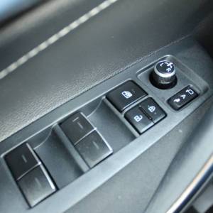 Toyota Corolla 1.8 Hybrid AUTOMATIK *LED, KAMERA*