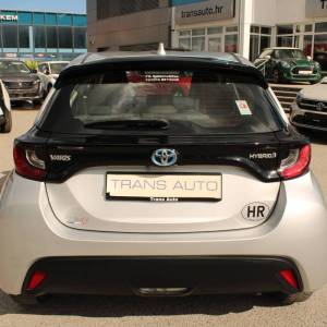 Toyota Yaris 1.5 Hybrid AUTOMATIK *NAVIGACIJA, KAMERA*
