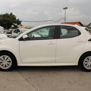 Toyota Yaris 1.5 Hybrid AUTOMATIK *NAVIGACIJA, KAMERA*