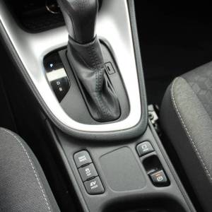Toyota Yaris 1.5 Hybrid AUTOMATIK *NAVIGACIJA, KAMERA*