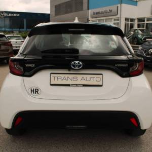 Toyota Yaris 1.5 Hybrid AUTOMATIK *NAVIGACIJA,KAMERA*