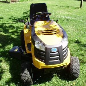 TRAKTOR KOSILICA CUB CADET LT2 NS96