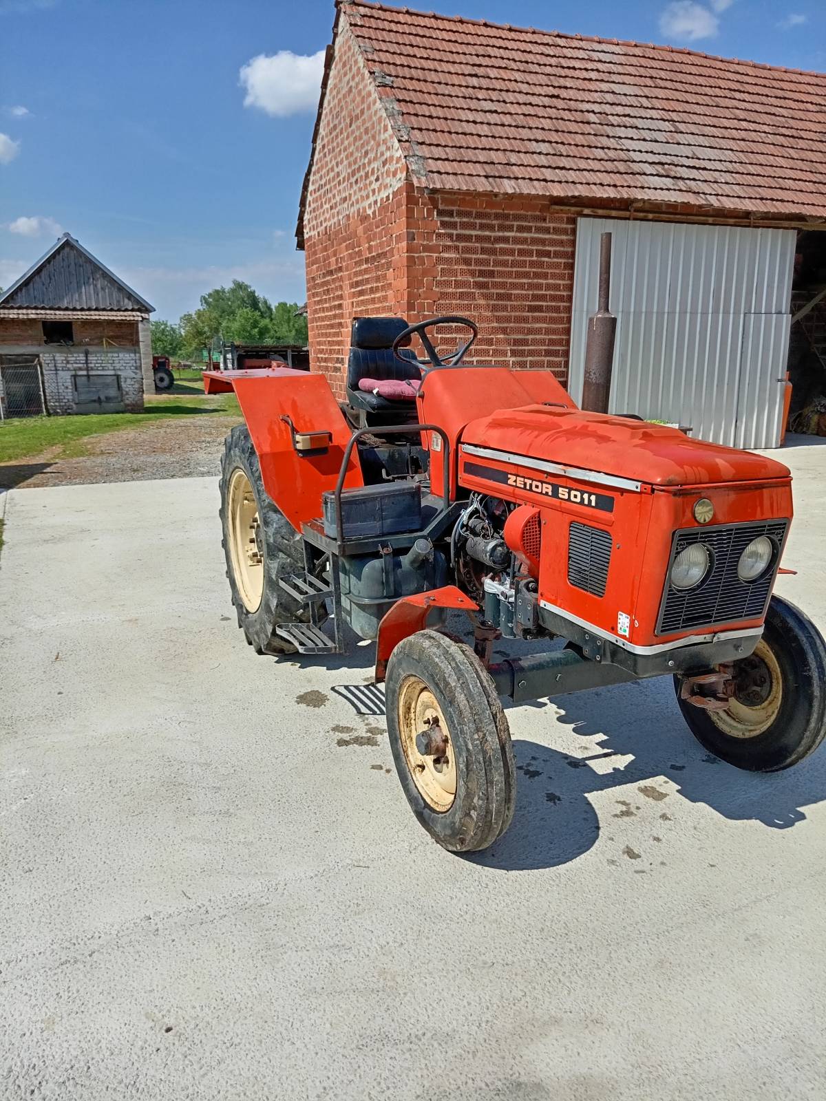 Traktor zetor 5011