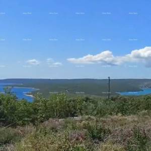 Trget (Istra) - građevinsko zemljište, predivan pogled mora!