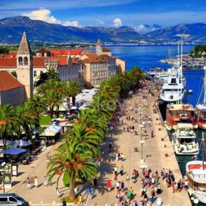 Trogir, Centar poslovanje uhodanog restorana u strogom centru 