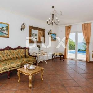TROGIR, MARINA - Prekrasna luksuzna vila pokraj mora