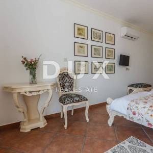 TROGIR, MARINA - Prekrasna luksuzna vila pokraj mora