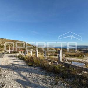Trogir, Plano, građevinsko zemljište sa pogledom na zaljev