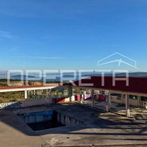 Trogir, Plano, građevinsko zemljište sa pogledom na zaljev