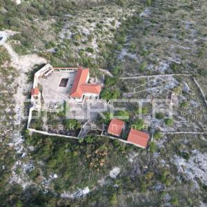 Trogir, Plano, građevinsko zemljište sa pogledom na zaljev