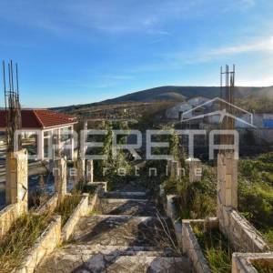 Trogir, Plano, građevinsko zemljište sa pogledom na zaljev